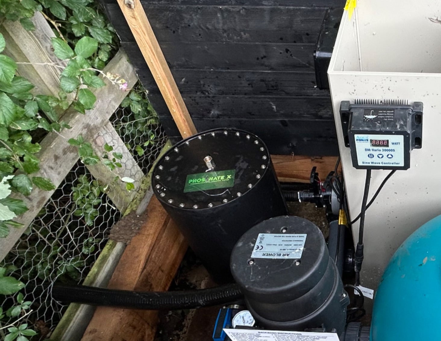 Outdoor water filtration and pump system setup